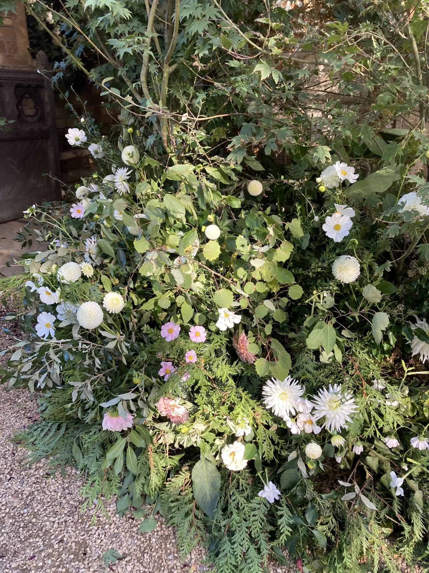 Harvest wedding flowers in St Peter's Church for Harvest wedding. Photos copyright Maxine Dodd