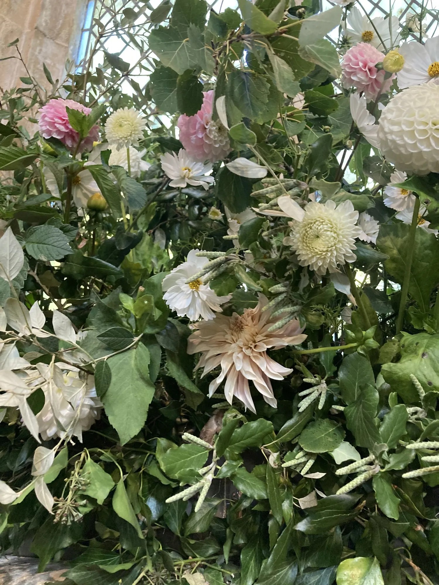 Harvest wedding flowers in St Peter's Church for Harvest wedding. Photos copyright Maxine Dodd