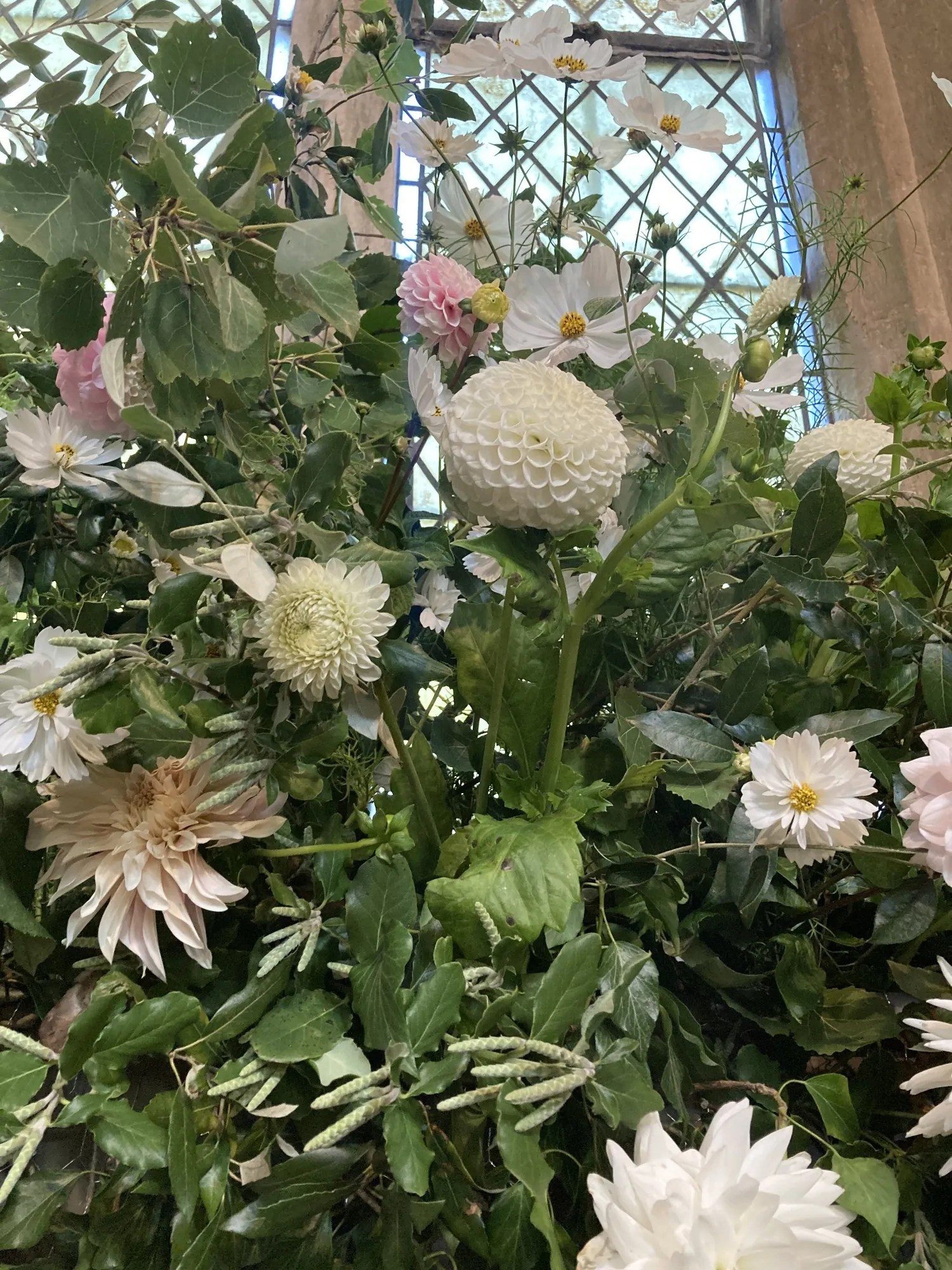Harvest wedding flowers in St Peter's Church for Harvest wedding. Photos copyright Maxine Dodd